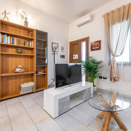 La Mariposa - Bellavita Apartments Ассемини Экстерьер фото