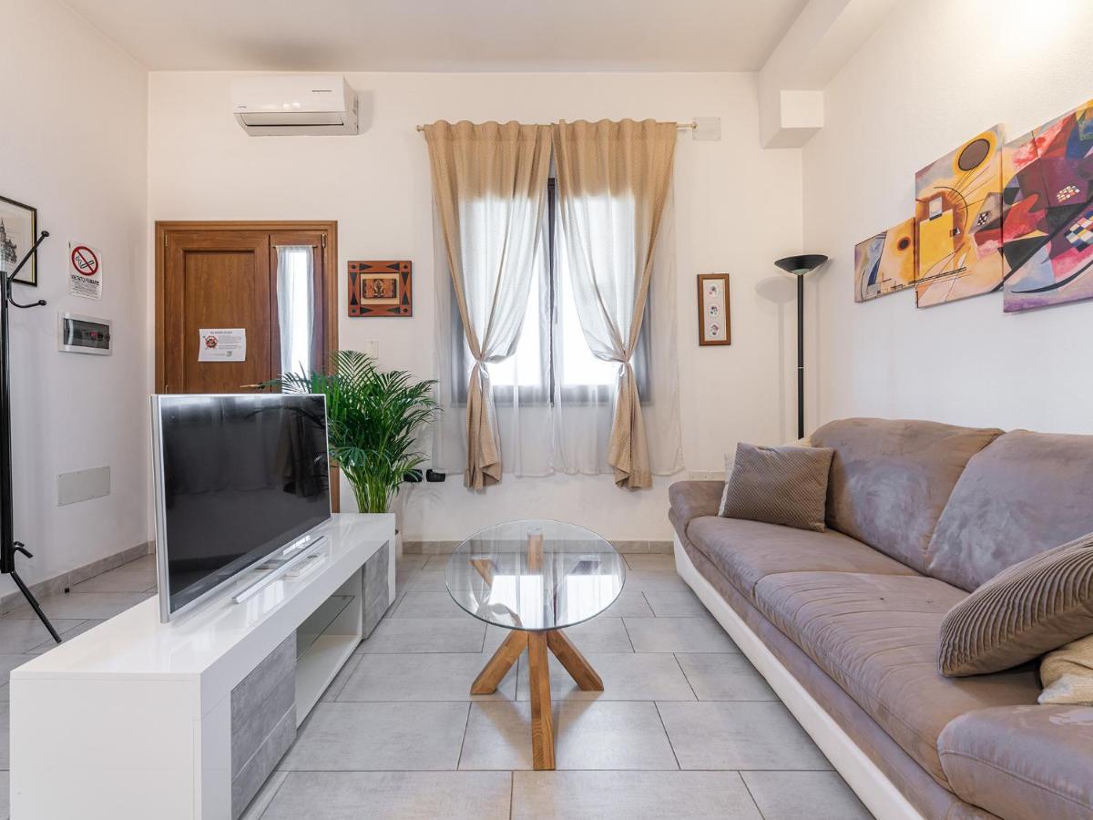 La Mariposa - Bellavita Apartments Ассемини Экстерьер фото