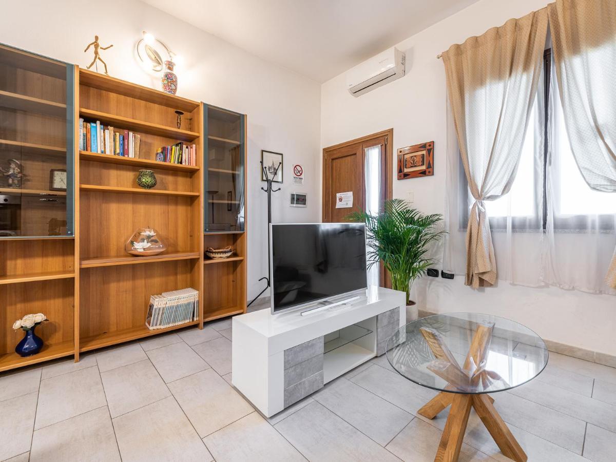 La Mariposa - Bellavita Apartments Ассемини Экстерьер фото